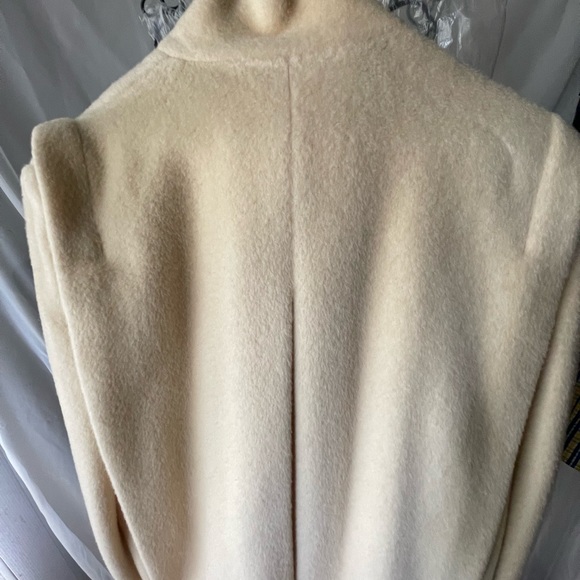 WOMENS..VTG. CREME..”PACESETTER” 100% wOOL DOUBLE BREAST PLEATED MAXI COAT - Picture 11 of 13